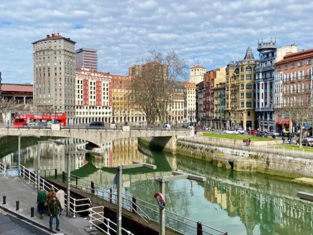 Apartament Piso De Diseno Con Vistas A La Ria. Bilbao Zewnętrze zdjęcie