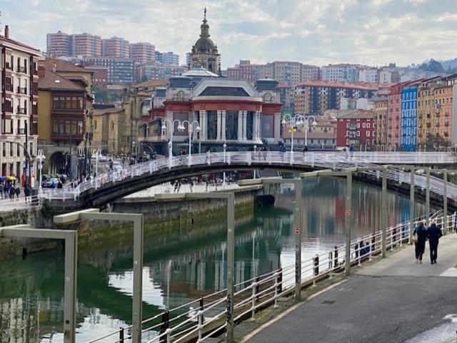 Apartament Piso De Diseno Con Vistas A La Ria. Bilbao Zewnętrze zdjęcie